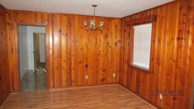 605 W Howard Dr, Brunswick, GA 31523 - photo 4