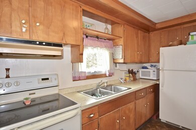 192 Gifford Rd, Westport, MA 02790 - photo 4