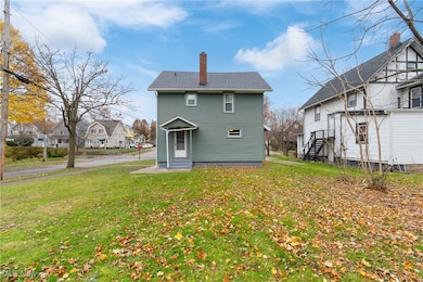 126 E Mapledale Ave, Akron, OH 44301 - photo 3