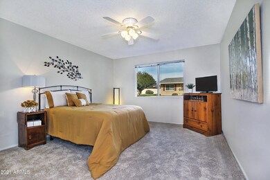 13676 N Newcastle Dr, Sun City, AZ 85351 - photo 7