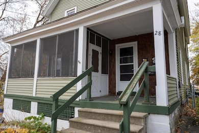 28 Prospect St, Glens Falls, NY 12801 - photo 3