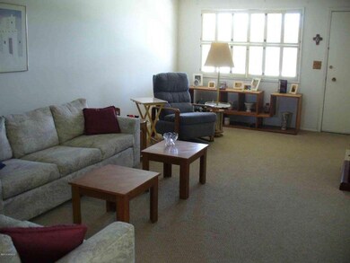 10881 W Santa fe Dr unit 17, Sun City, AZ 85351 - photo 7