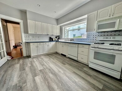 142 Langdon Ave unit 1, Watertown, MA 02472 - photo 4