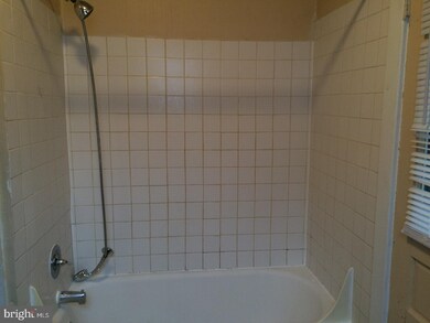 454 Birch St, Reading, PA 19604 - photo 6