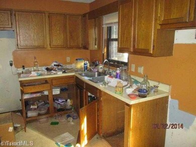 176 Persimmon Cir, Statesville, NC 28625 - photo 4