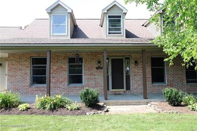 4750 Kovalchik Dr, Coplay, PA 18037 - photo 3