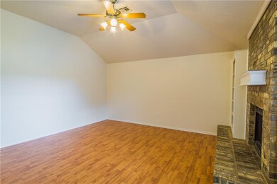 601 Coopers Hawk Dr, Norman, OK 73072 - photo 6