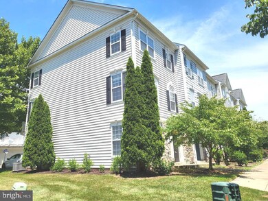 711 Redgate Ln, Woodbridge, VA 22191 - photo 2