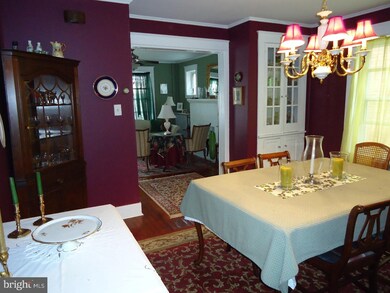 210 Bernhart Ave, Reading, PA 19605 - photo 4