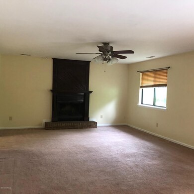 1017 Massey Rd, Jacksonville, NC 28546 - photo 2