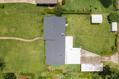 411 Whippoorwill Rd, Albany, GA 31707 - photo 2