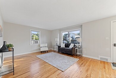 69 Wheeler Ave, Springfield, MA 01118 - photo 5