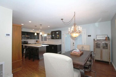 Dining to Kitchen