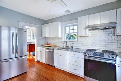 21 Chaucer St, Providence, RI 02908 - photo 7