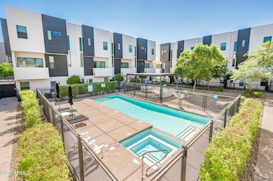 325 E Coronado Rd unit 13, Phoenix, AZ 85004 - photo 2