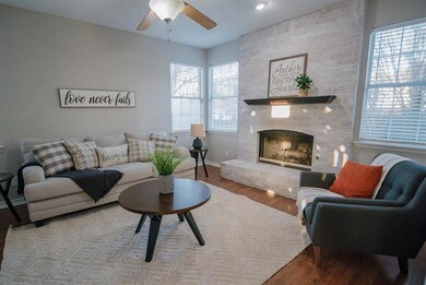 7916 Whispering Woods Ln, North Richland Hills, TX 76182 - photo 7