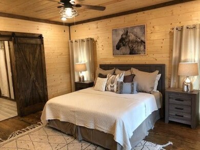 657 Chinook Rd, Broken Bow, OK 74728 - photo 6