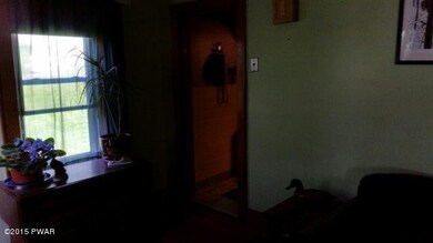 1279 Roosevelt Hwy, Waymart, PA 18472 - photo 6