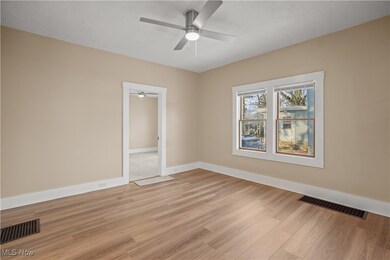 250 E Main St, New London, OH 44851 - photo 7