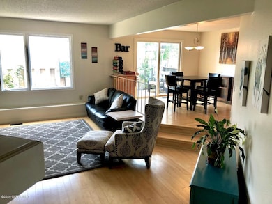 Living Room/Dining Room