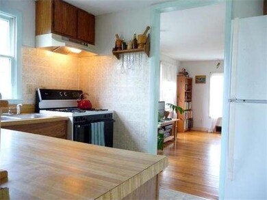 109 Potwine Ln, Amherst, MA 01002 - photo 3