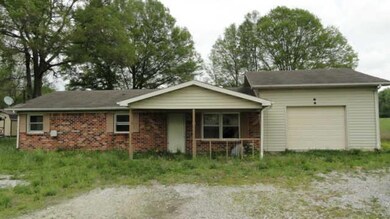 1404 Kingsway Ln, Manchester, TN 37355 - photo 3