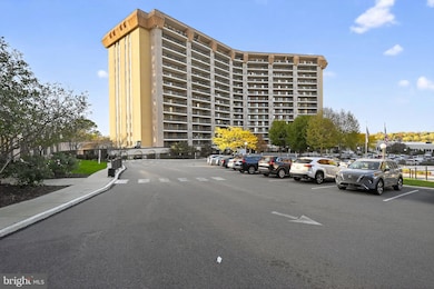 10413 Valley Forge Cir unit 413, King of Prussia, PA 19406 - photo 2