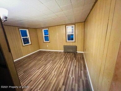 680 Hayes St, Hazleton, PA 18201 - photo 6