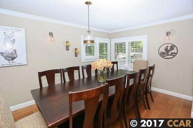 Farmhouse lighting in dining room