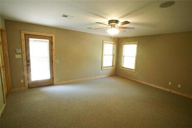 1240 Whitaker Bend Rd, Linden, TN 37096 - photo 6