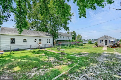 1702 Wilson Point Rd, Middle River, MD 21220 - photo 4