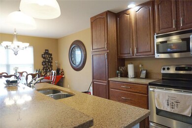 1920 Crimson Oak Dr, Maryville, IL 62062 - photo 5