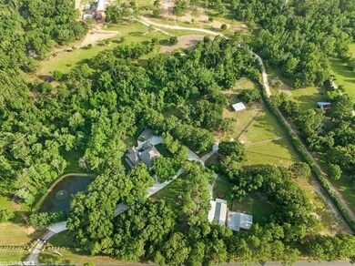 Tranquil Private Retreat Just 5 Minutes to Town