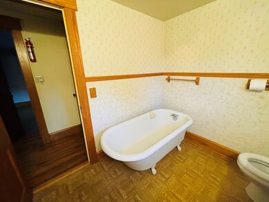 Upstairs Bathroom