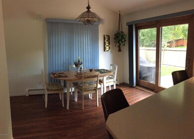 Dinette 1