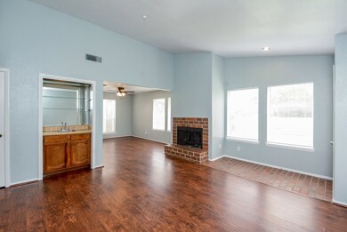 7830 Green Lawn Dr unit 7830, Houston, TX 77088 - photo 7