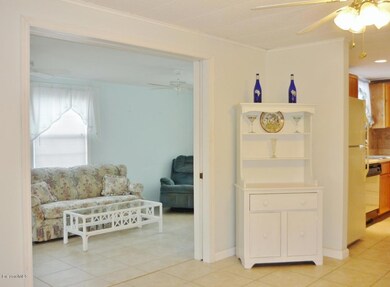 Kitchen and Florida room 2