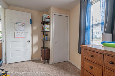 216 W Thomas-007
