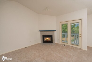 Living Room_1816-SMALL