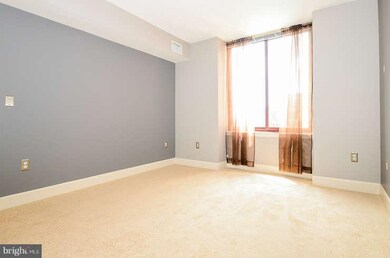 1201 N Garfield St unit 702, Arlington, VA 22201 - photo 4