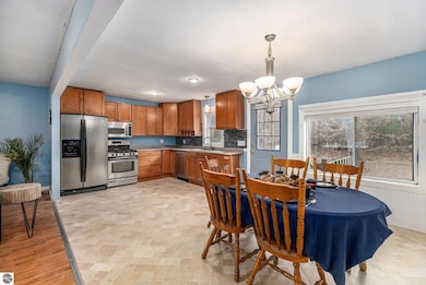 1875 W Division St, Cadillac, MI 49601 - photo 4