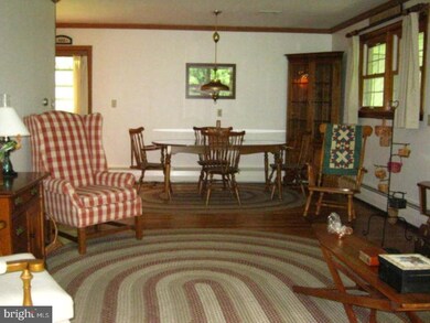 407 N Lehigh St, Tamaqua, PA 18252 - photo 2