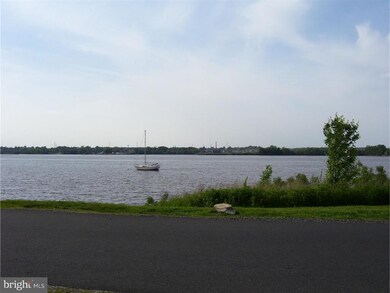 11 Bank Ave unit 4, Riverton, NJ 08077 - photo 3