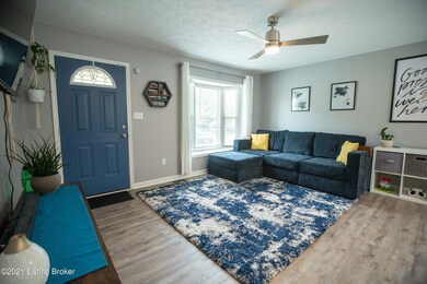 9214 Lantana Dr, Louisville, KY 40229 - photo 5