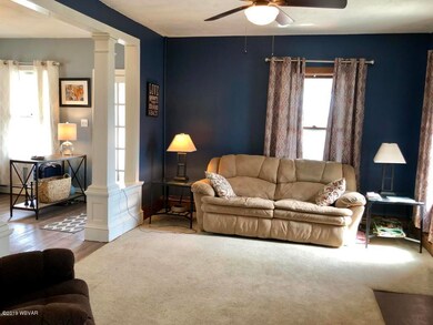 24 Lower Market St, Milton, PA 17847 - photo 5