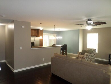 163 Blackstone living room