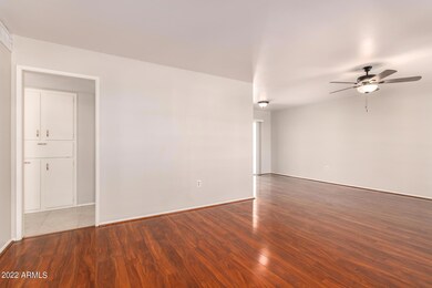 10201 W Cheryl Dr, Sun City, AZ 85351 - photo 4