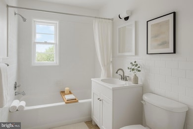 2103 Fort Davis St SE unit A, Washington, DC 20020 - photo 7