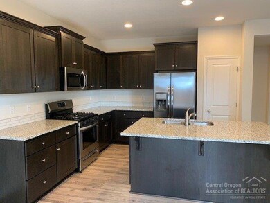 20563 SE Cameron Ave, Bend, OR 97702 - photo 2