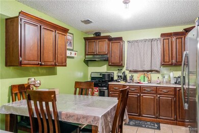 404 E Villegas Ave, Pharr, TX 78577 - photo 3